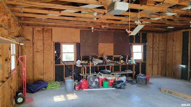 1005 MOORE Street, Carterville, IL 62918