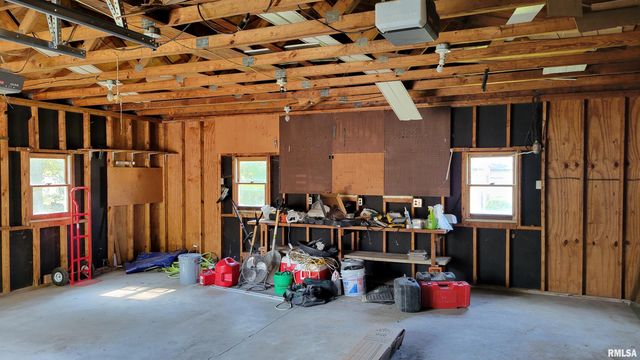 1005 MOORE Street, Carterville, IL 62918