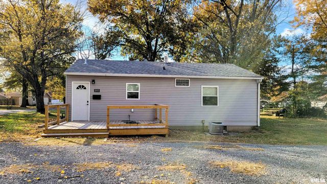 1005 MOORE Street, Carterville, IL 62918