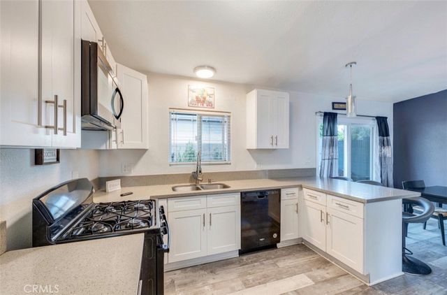 10347 Kalmia Street, Los Angeles, CA 90002