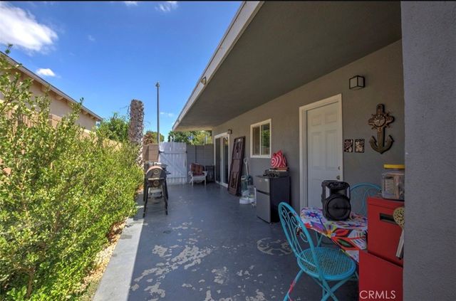 10347 Kalmia Street, Los Angeles, CA 90002