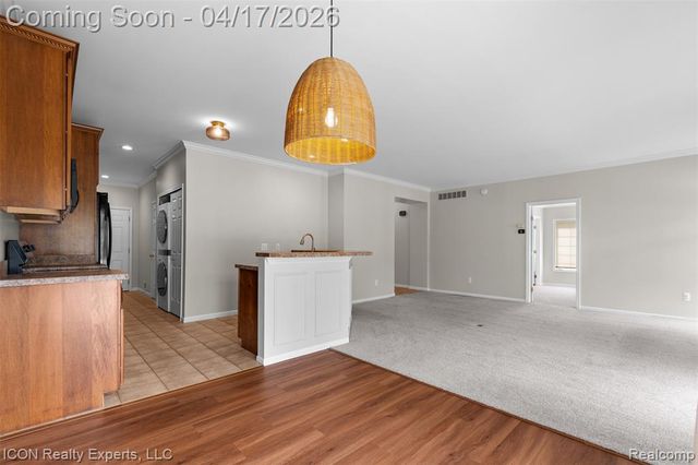 1712 Cassady Place Drive, Plymouth, MI 48170