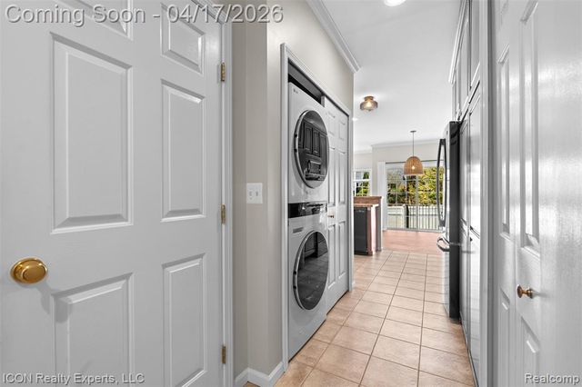1712 Cassady Place Drive, Plymouth, MI 48170