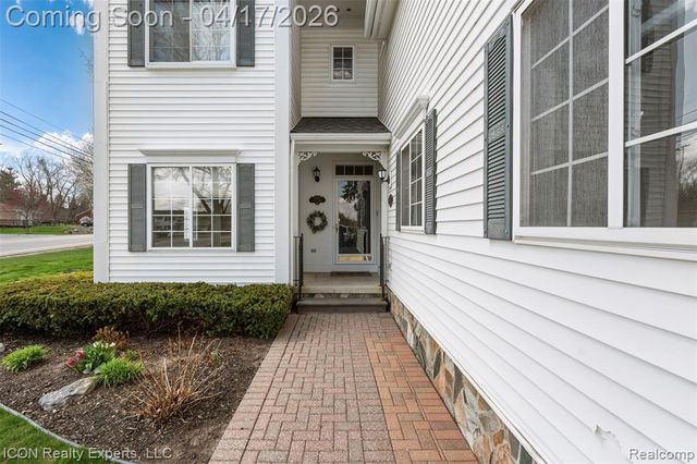1712 Cassady Place Drive, Plymouth, MI 48170