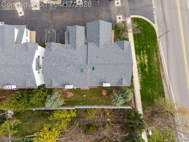 1712 Cassady Place Drive, Plymouth, MI 48170