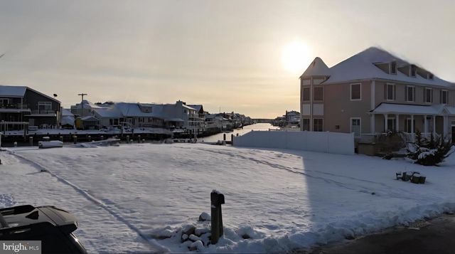 1025 CAPSTAN DR, Forked River, NJ 08731