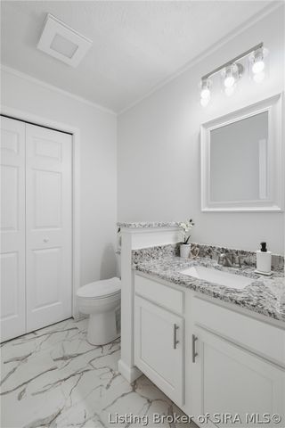 1515 Nole Drive, Jeffersonville, IN 47130