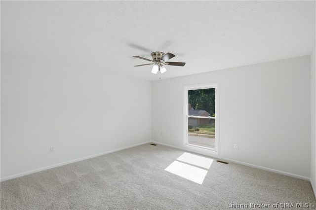 1515 Nole Drive, Jeffersonville, IN 47130
