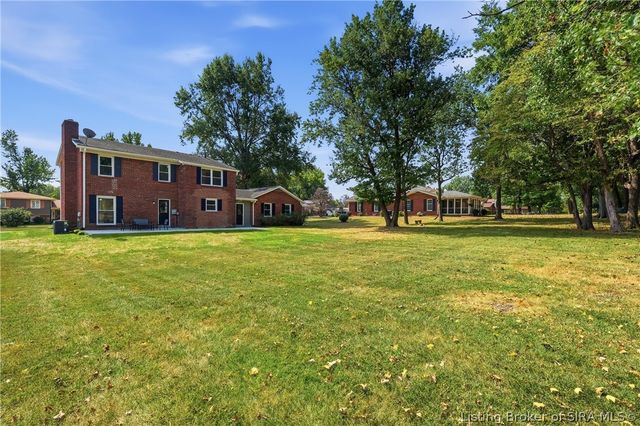 1515 Nole Drive, Jeffersonville, IN 47130