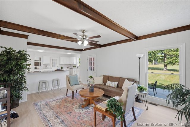 1515 Nole Drive, Jeffersonville, IN 47130