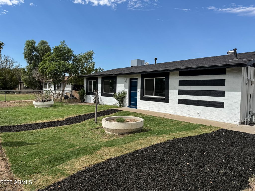 8606 W VAN BUREN Street, Tolleson, AZ 85353