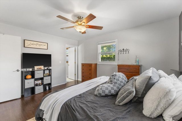 2104 Garland AVENUE, Waukesha, WI 53188