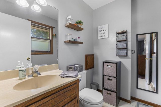 2104 Garland AVENUE, Waukesha, WI 53188