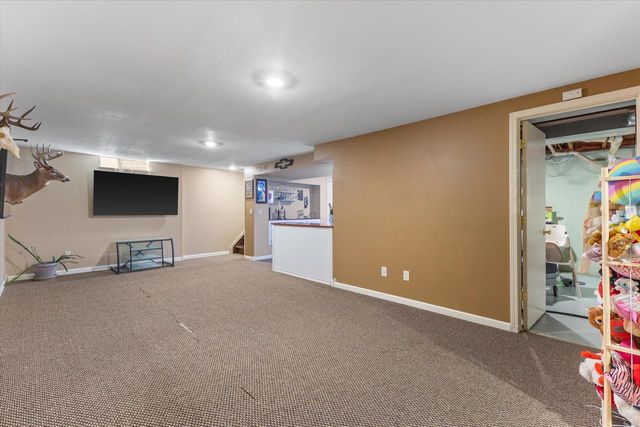 2104 Garland AVENUE, Waukesha, WI 53188