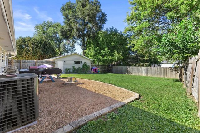 2104 Garland AVENUE, Waukesha, WI 53188