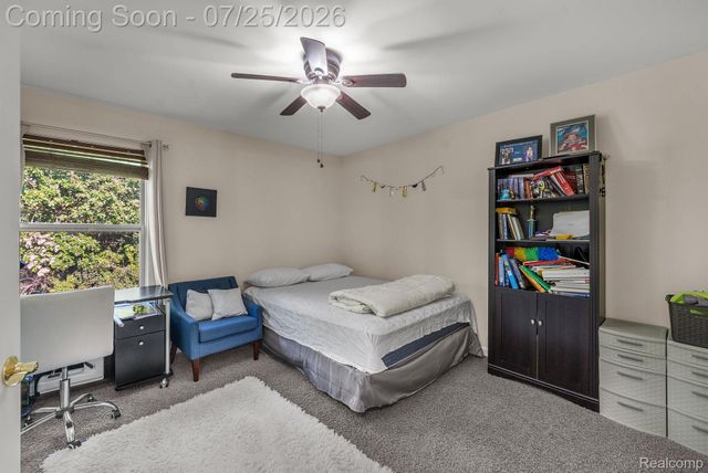 26923 Pepperwood Drive, Woodhaven, MI 48183