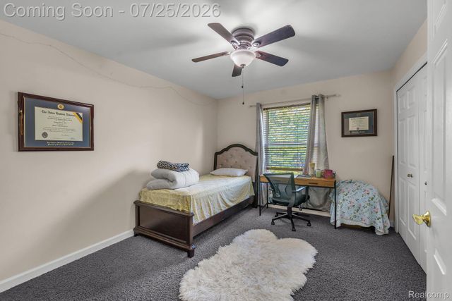 26923 Pepperwood Drive, Woodhaven, MI 48183