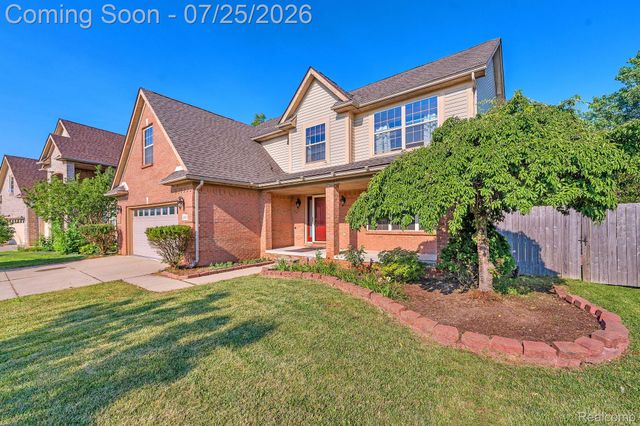26923 Pepperwood Drive, Woodhaven, MI 48183
