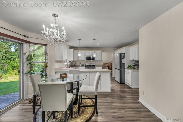 26923 Pepperwood Drive, Woodhaven, MI 48183