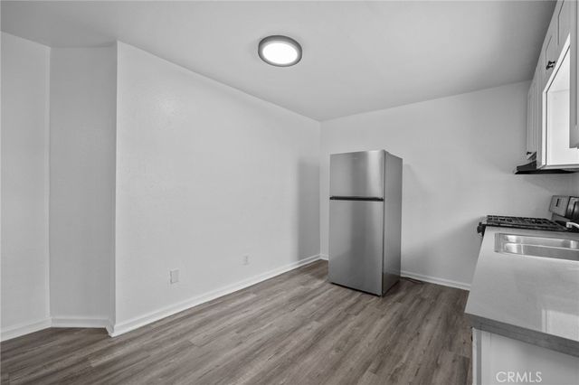 9538 Compton Avenue, Los Angeles, CA 90002