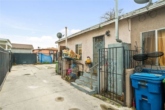 9538 Compton Avenue, Los Angeles, CA 90002