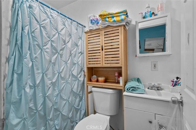 9538 Compton Avenue, Los Angeles, CA 90002