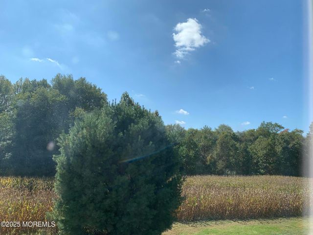 163 Sharon Station Road, Robbinsville, NJ 08691