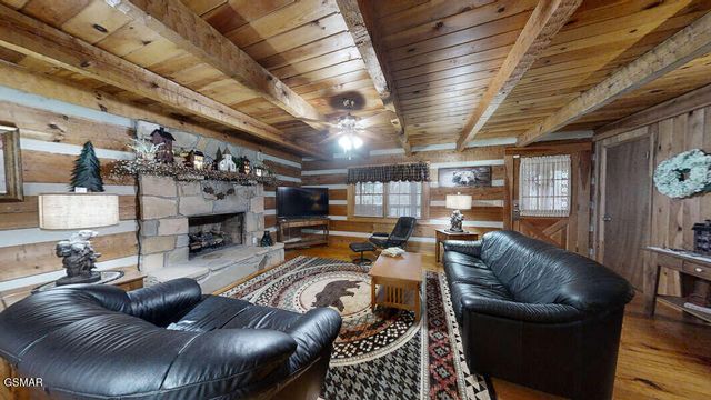 1529 Hidden Circle, Sevierville, TN 37876