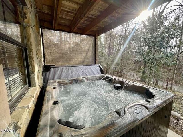 1529 Hidden Circle, Sevierville, TN 37876