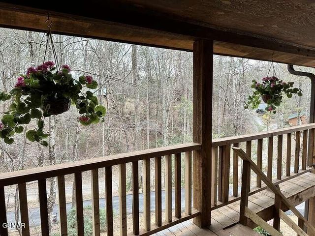 1529 Hidden Circle, Sevierville, TN 37876