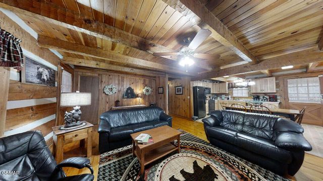 1529 Hidden Circle, Sevierville, TN 37876