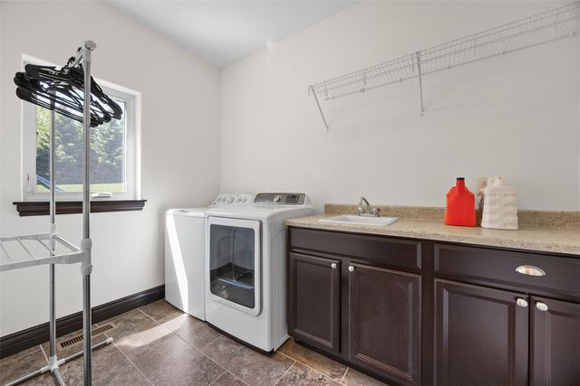 2856 Ash Street, Coralville, IA 52241