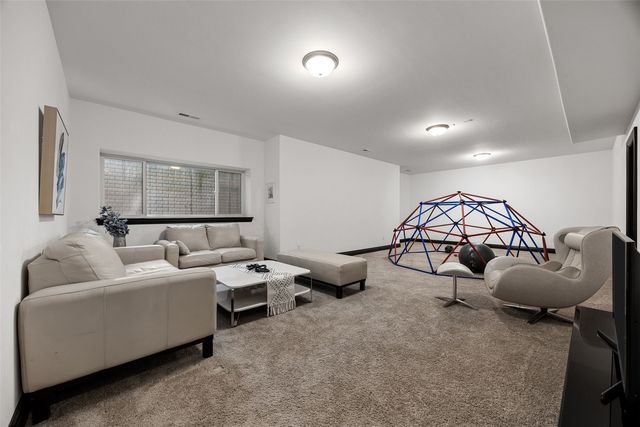 2856 Ash Street, Coralville, IA 52241