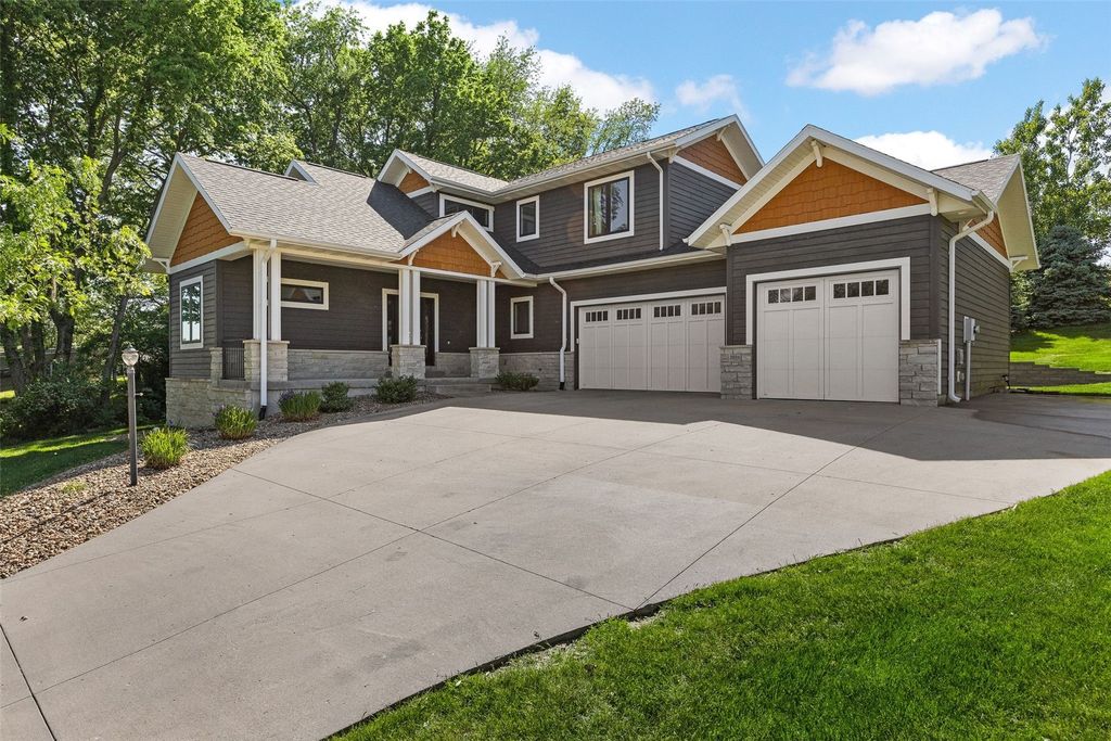 2856 Ash Street, Coralville, IA 52241