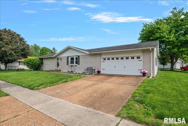 204 Buckhorn Drive, Springfield, IL 62707