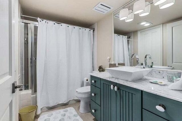 901 E Camino Real 5d, Boca Raton, FL 33432