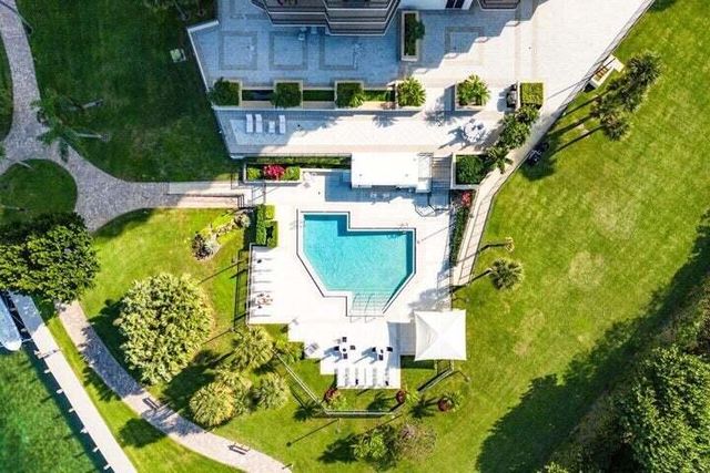 901 E Camino Real 5d, Boca Raton, FL 33432