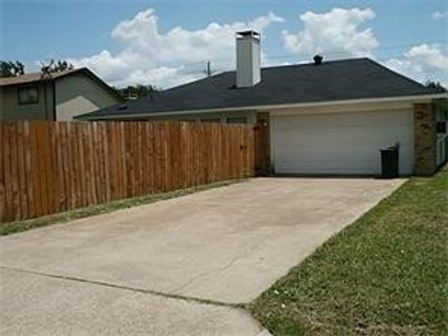 245 S Heartz Road, Coppell, TX 75019