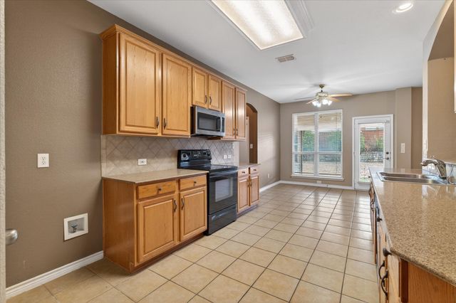 1014 Rockton Drive, Wylie, TX 75098