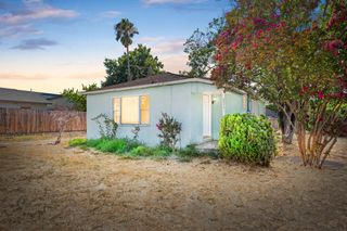 8372 Carlin Ave, Sacramento, CA 95823