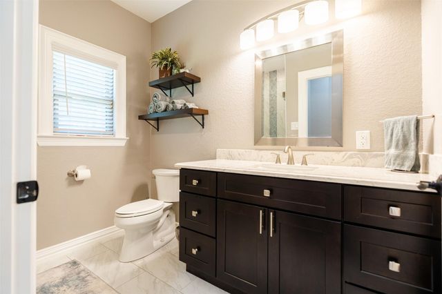 501 N Fairway Loop, Coldspring, TX 77331