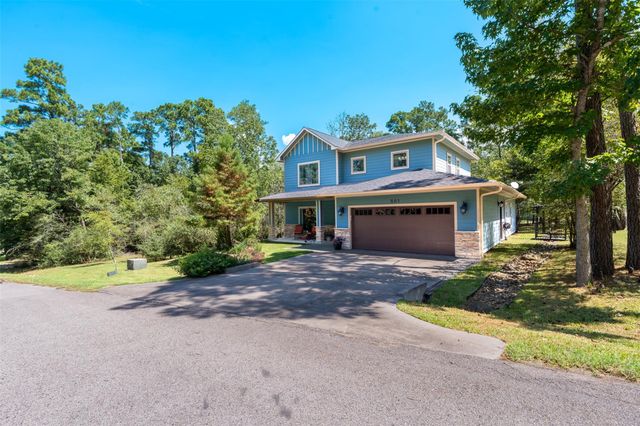 501 N Fairway Loop, Coldspring, TX 77331