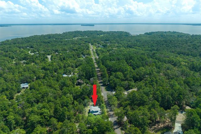 501 N Fairway Loop, Coldspring, TX 77331