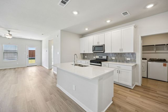 702 Dotty Drive, Princeton, TX 75071