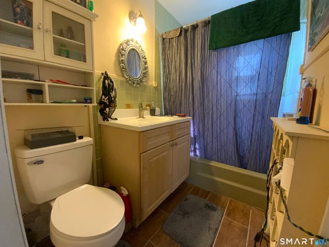 32 Depalma Lane, Danbury, CT 06811
