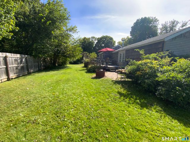 32 Depalma Lane, Danbury, CT 06811