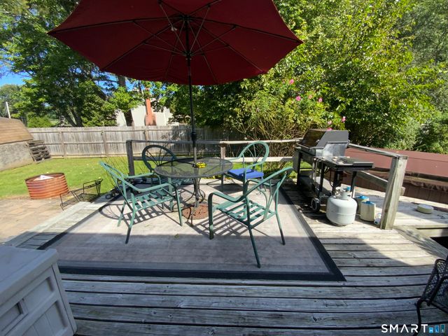 32 Depalma Lane, Danbury, CT 06811