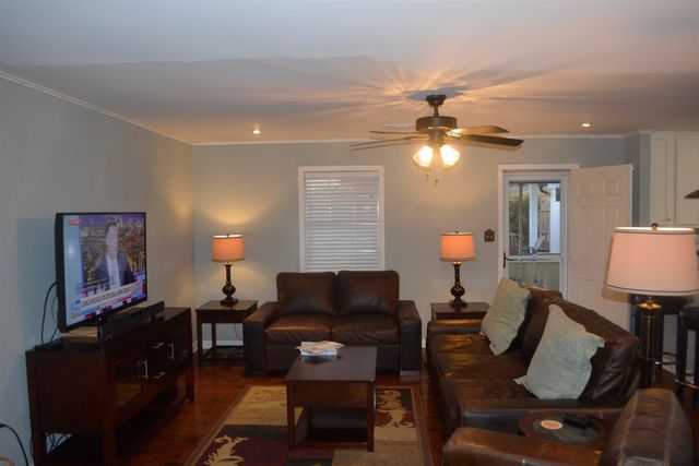 205 South Moss Drive, Houma, LA 70360