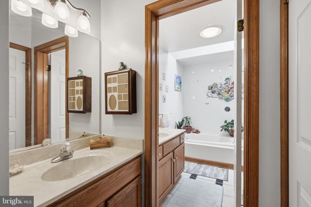 3133 WINDON AVE, Lancaster, PA 17603