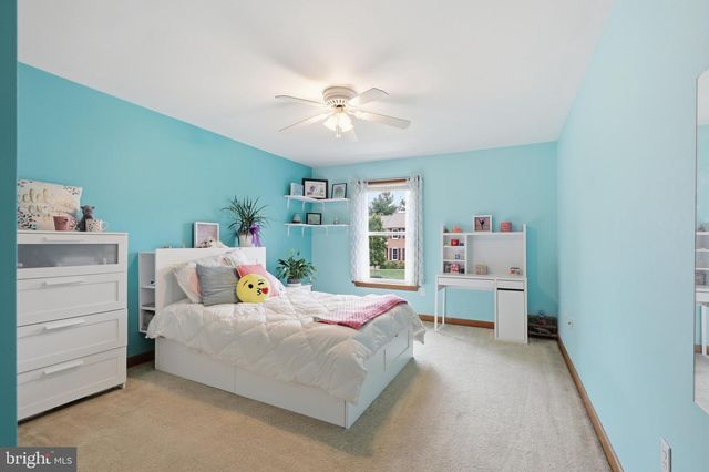 3133 WINDON AVE, Lancaster, PA 17603